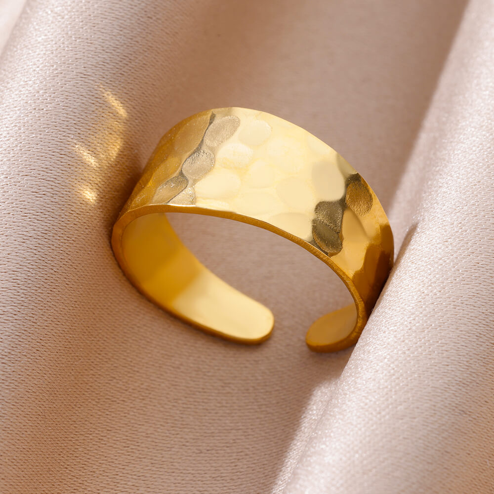 Simple Adjustable Gold Ring