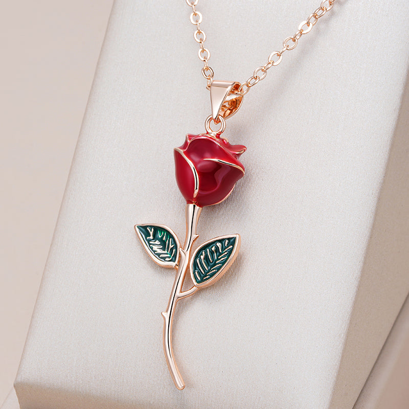 Elegant Rose Pendant Necklace