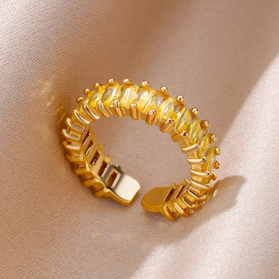 Luxury Gold Ring with Zircon