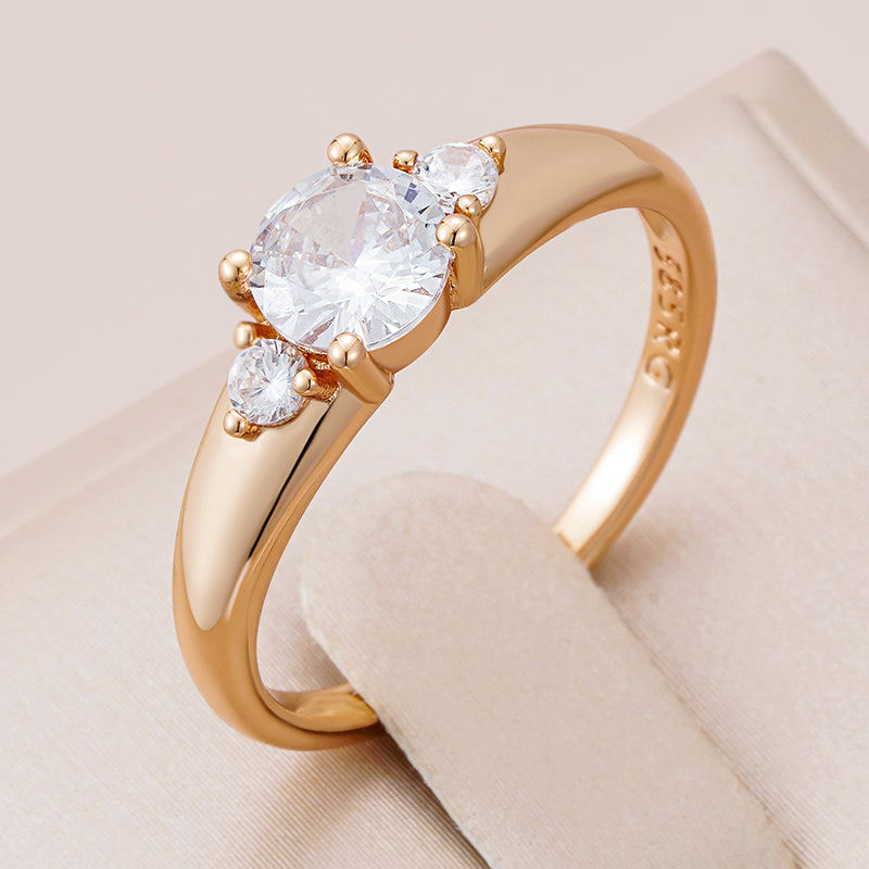 Elegant Crystal Ring in Gold