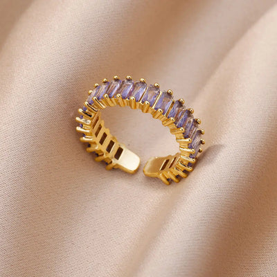 Luxury Gold Ring with Zircon