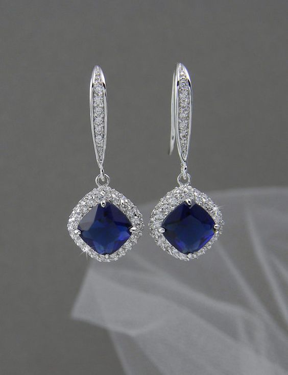 Elegant Inlaid Zircon Earrings in Silver